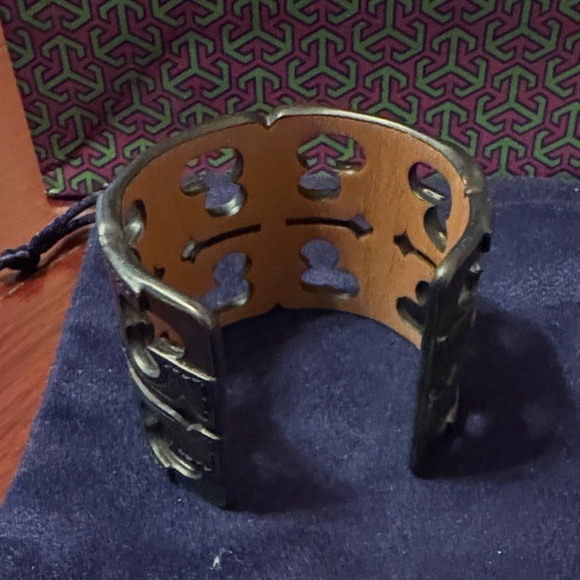 Tory Burch Black Cut-Out Leather Cuff - Picture 3 of 4